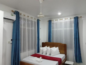 Valley Breeze Hotel